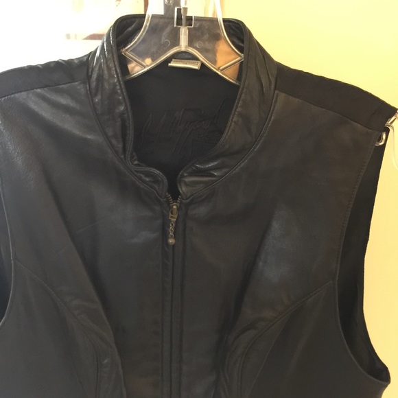 Lambskin Leather Vest in Black! Leather is “Everywhere” this Season! - Picture 4 of 9